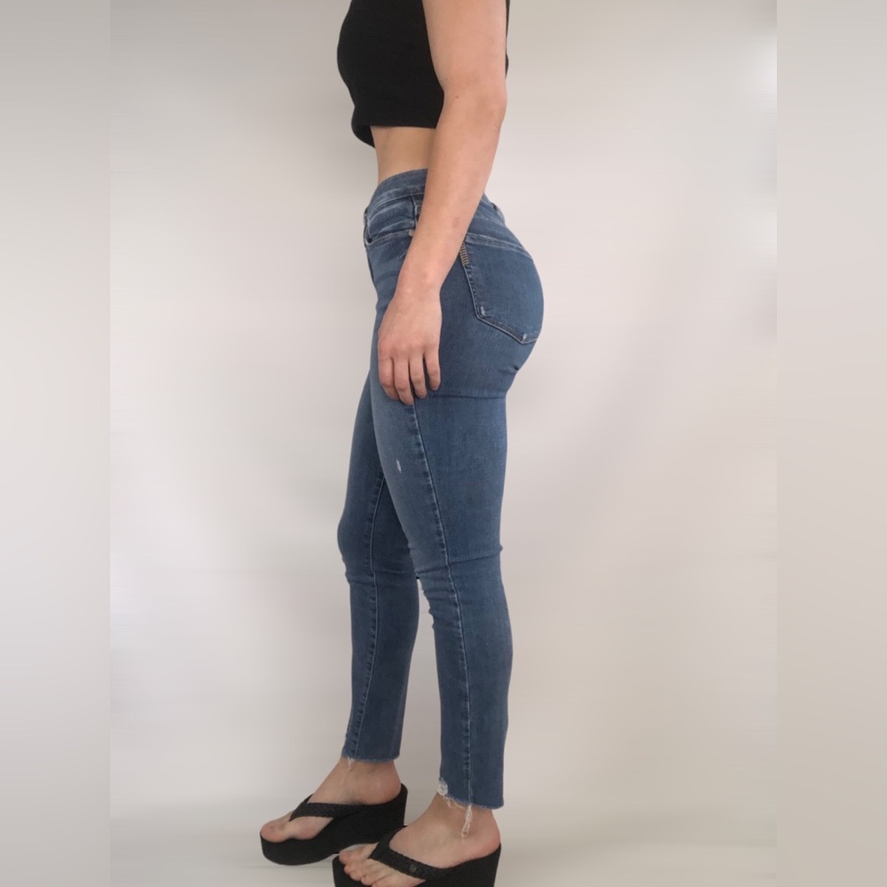 BOGO FREE Paige Verdugo Ankle Skinny Distress Jeans Size 27 - Picture 5 of 9